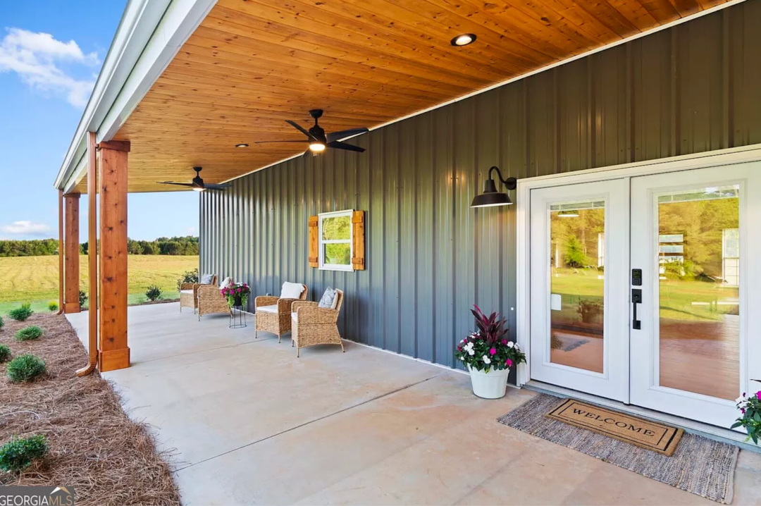 Stunning Georgia Barndominium with Floor Plan by Matt Meeks (Dublin, GA)